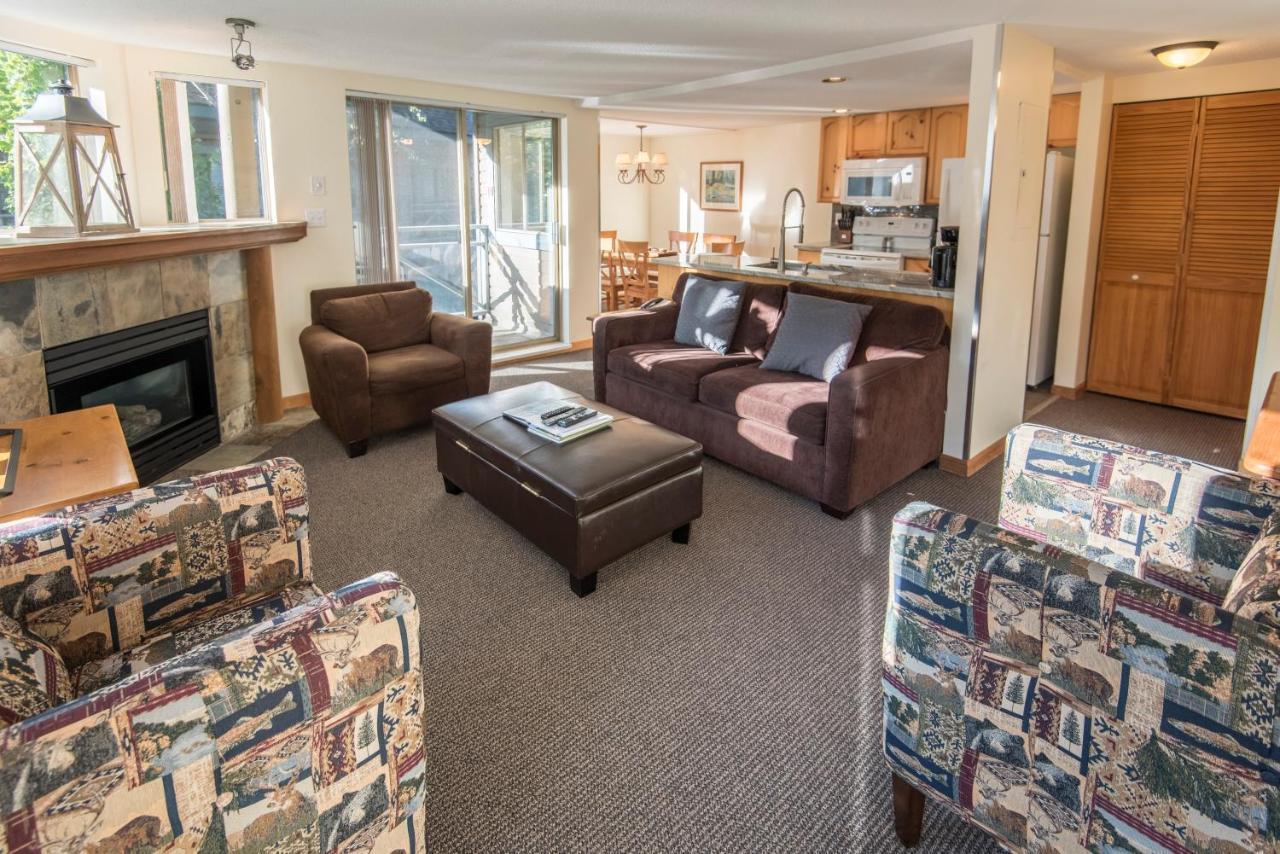 Valhalla Vacations At Whistler Eksteriør bilde