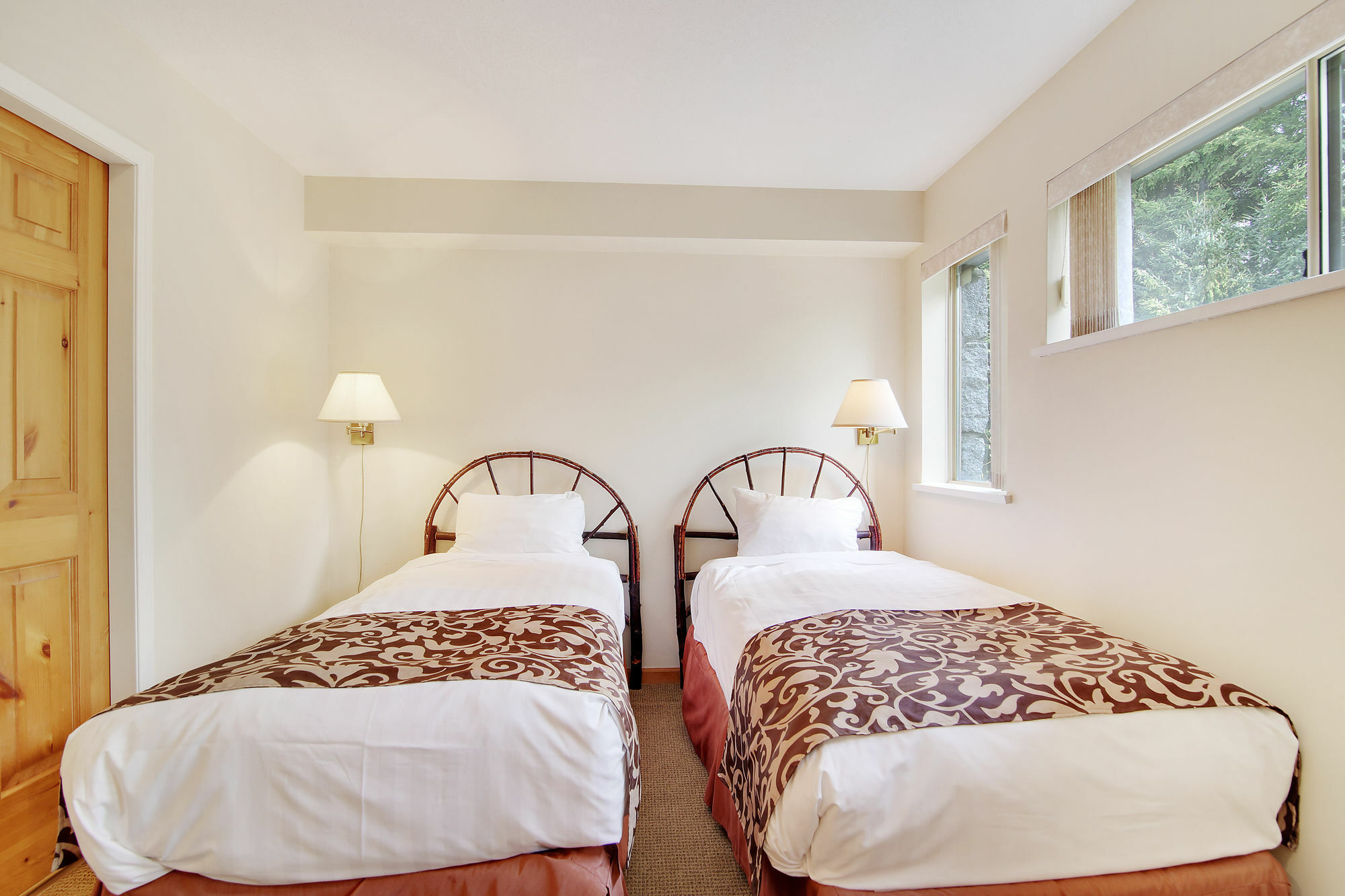 Valhalla Vacations At Whistler Eksteriør bilde
